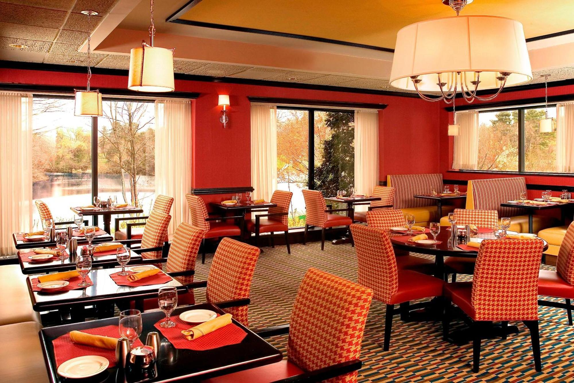 Four Points By Sheraton Wakefield Boston Hotel & Conference Center Exteriör bild